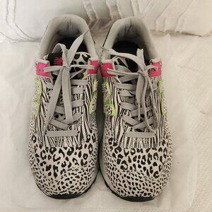 New Balance 574 Womens Size 8B Sneakers in Leopard Print